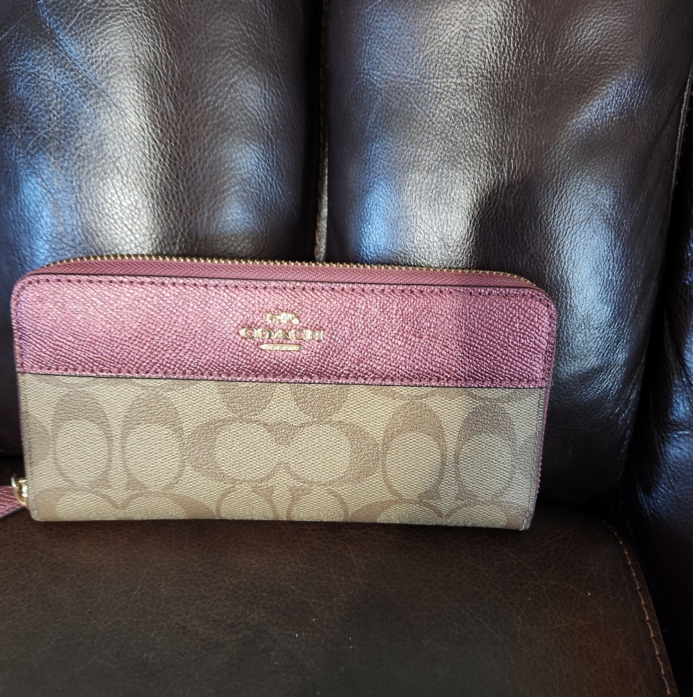 Coach Zip-Around Wallet in Maroon  and Khaki Signature Canvas